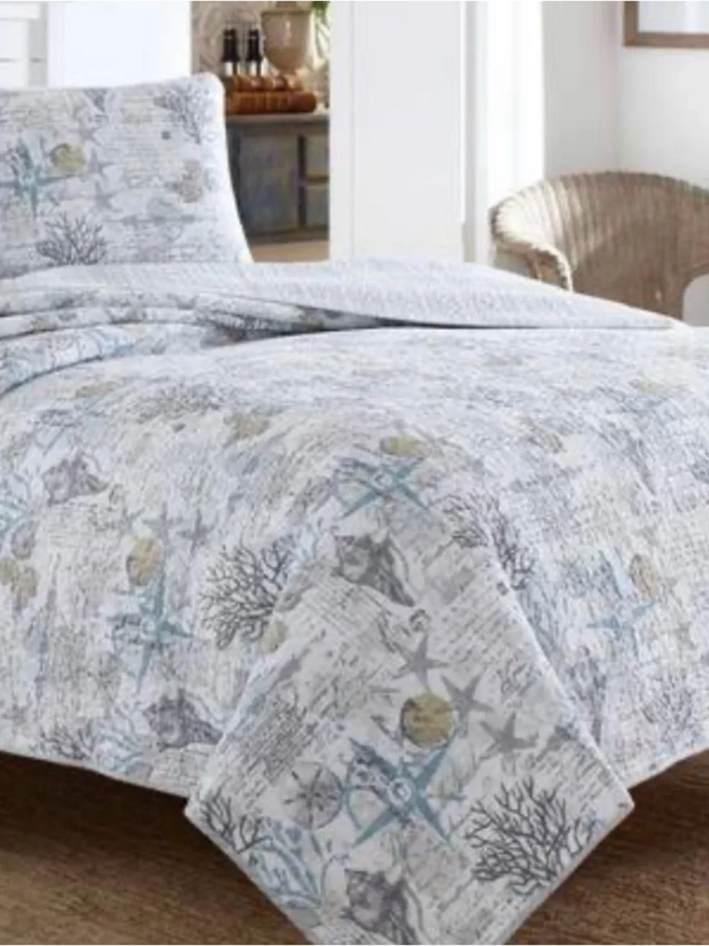 Coastal Print Quilt Set in Light Blue and White Tommy Bahama